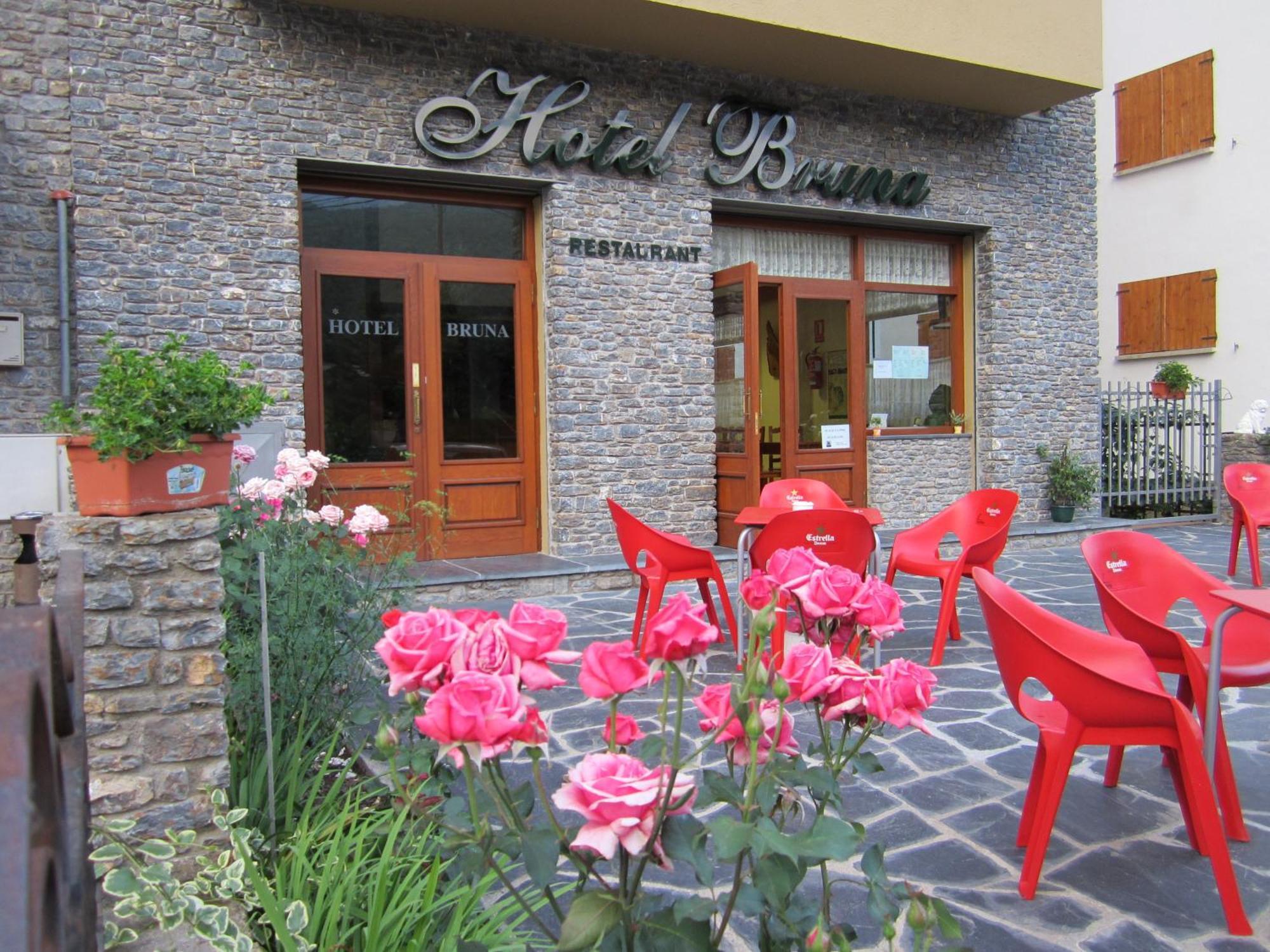 Hotel Bruna เอสเตร์รี ดาเนว ภายนอก รูปภาพ