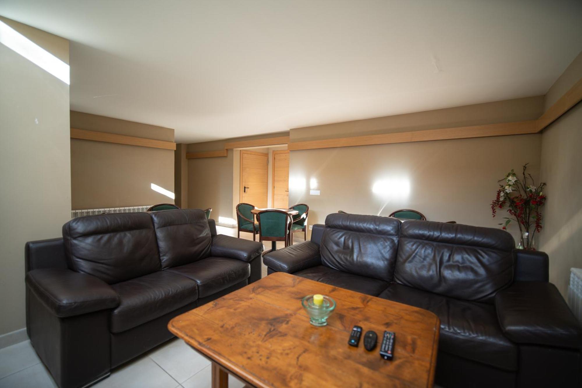 Hotel Bruna เอสเตร์รี ดาเนว ภายนอก รูปภาพ