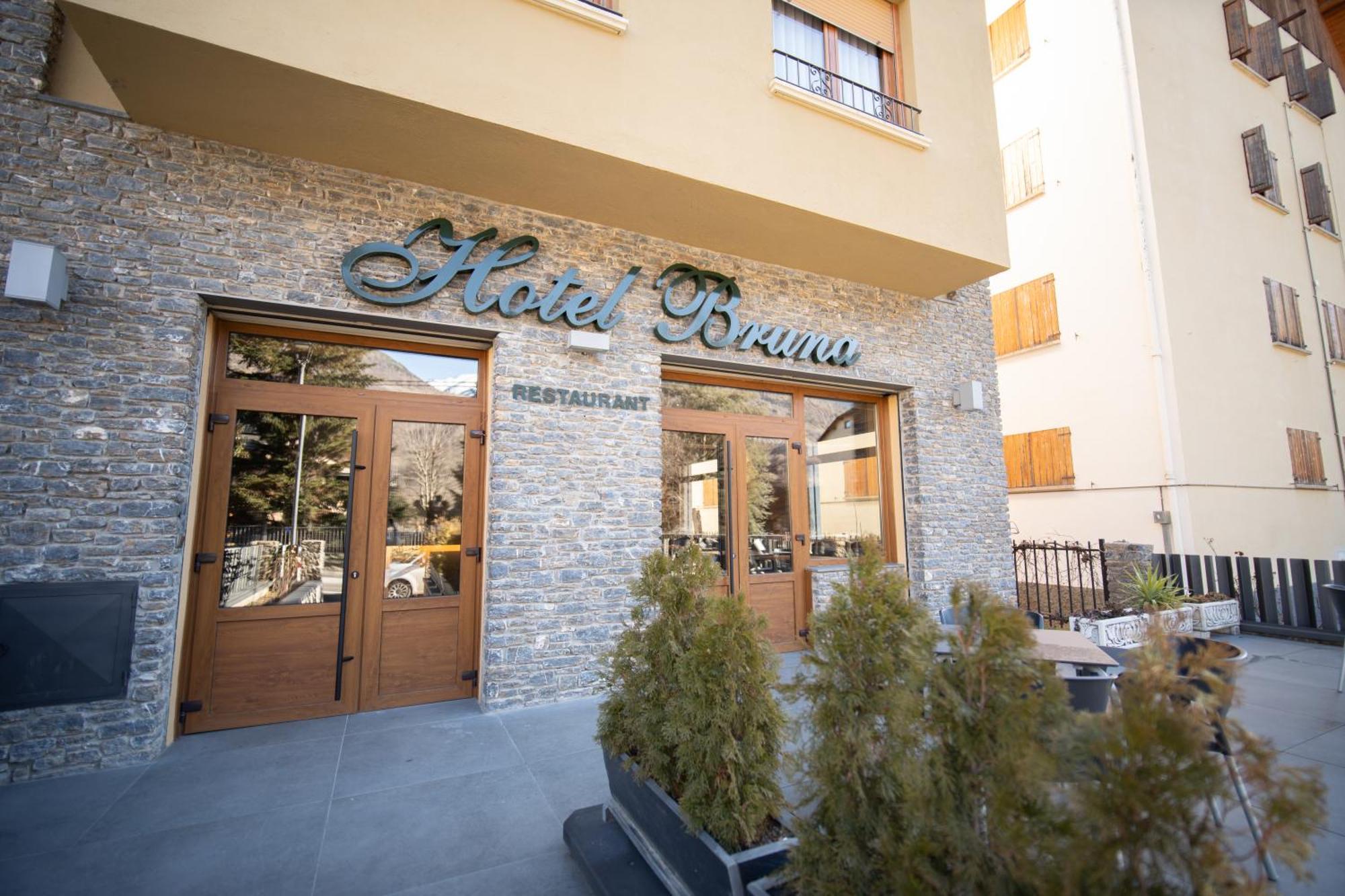 Hotel Bruna เอสเตร์รี ดาเนว ภายนอก รูปภาพ