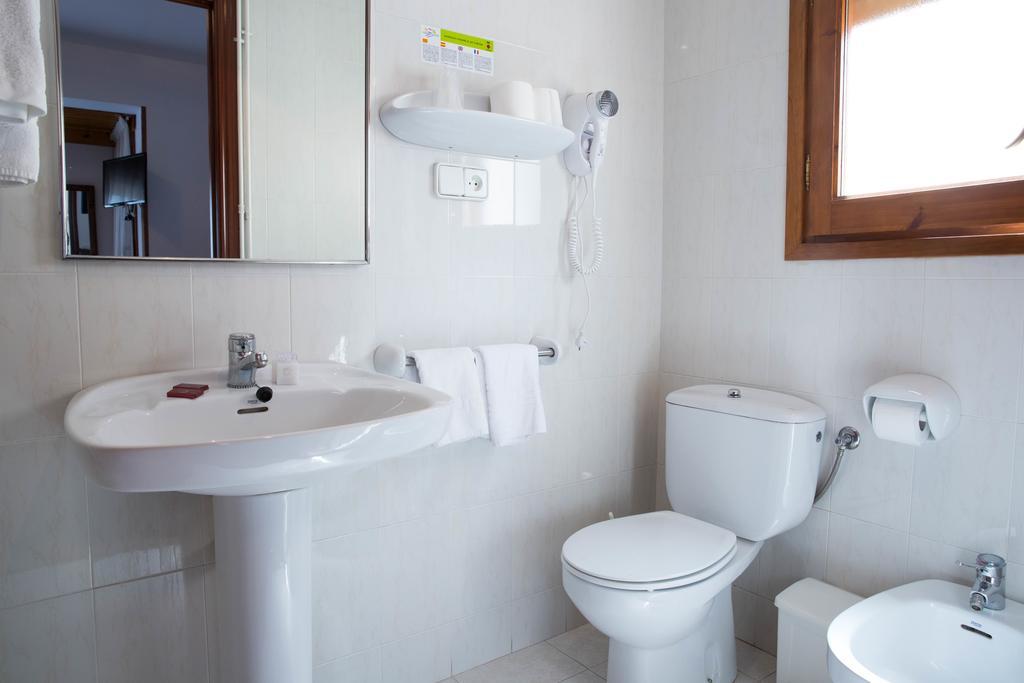 Hotel Bruna เอสเตร์รี ดาเนว ภายนอก รูปภาพ