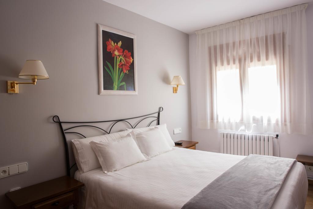 Hotel Bruna เอสเตร์รี ดาเนว ภายนอก รูปภาพ