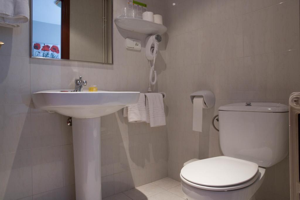 Hotel Bruna เอสเตร์รี ดาเนว ภายนอก รูปภาพ