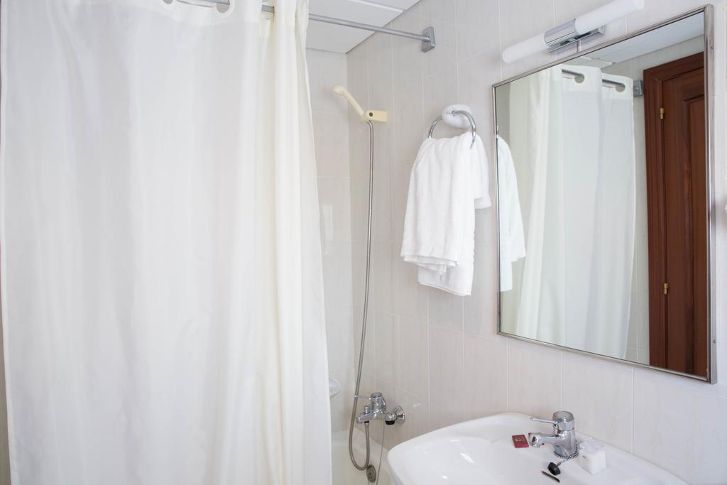 Hotel Bruna เอสเตร์รี ดาเนว ภายนอก รูปภาพ
