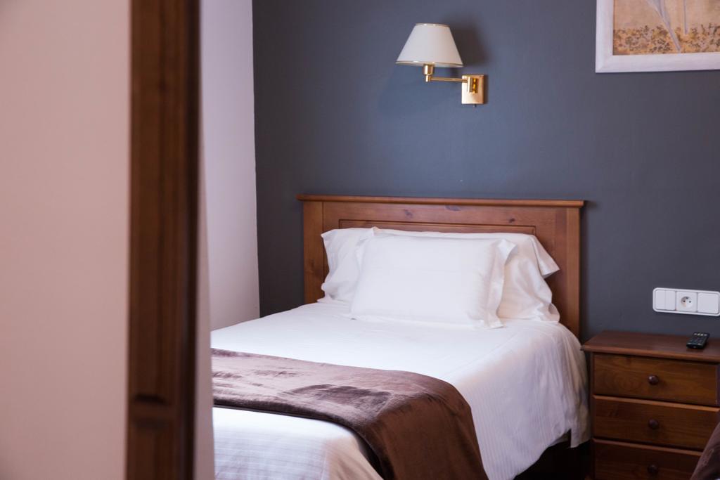 Hotel Bruna เอสเตร์รี ดาเนว ภายนอก รูปภาพ