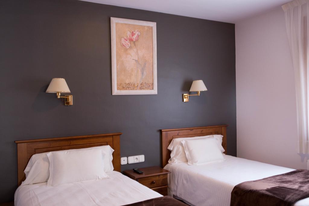 Hotel Bruna เอสเตร์รี ดาเนว ภายนอก รูปภาพ