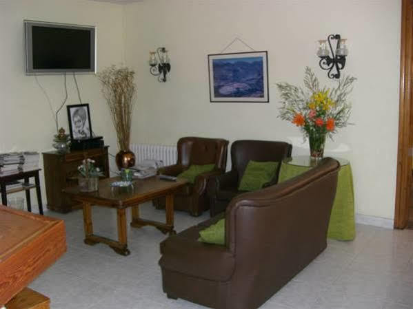 Hotel Bruna เอสเตร์รี ดาเนว ภายนอก รูปภาพ