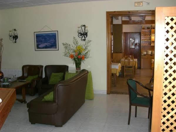 Hotel Bruna เอสเตร์รี ดาเนว ภายนอก รูปภาพ